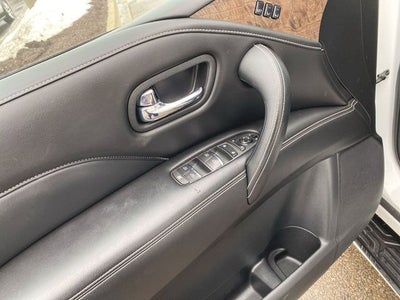 2022 INFINITI QX80 LUXE