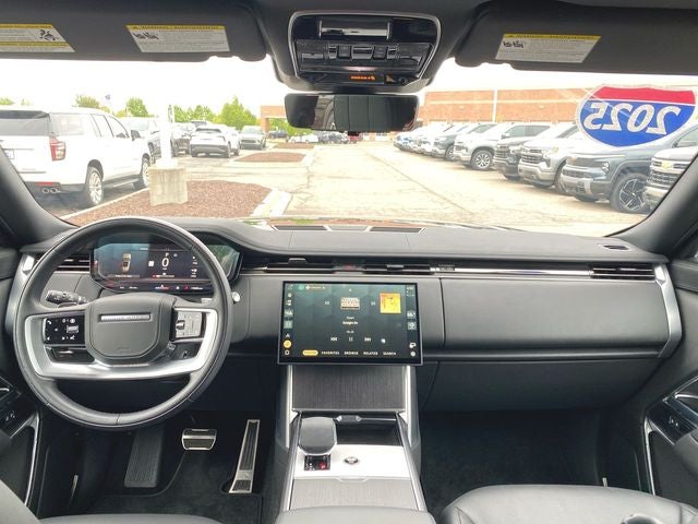 2025 Land Rover Range Rover SE