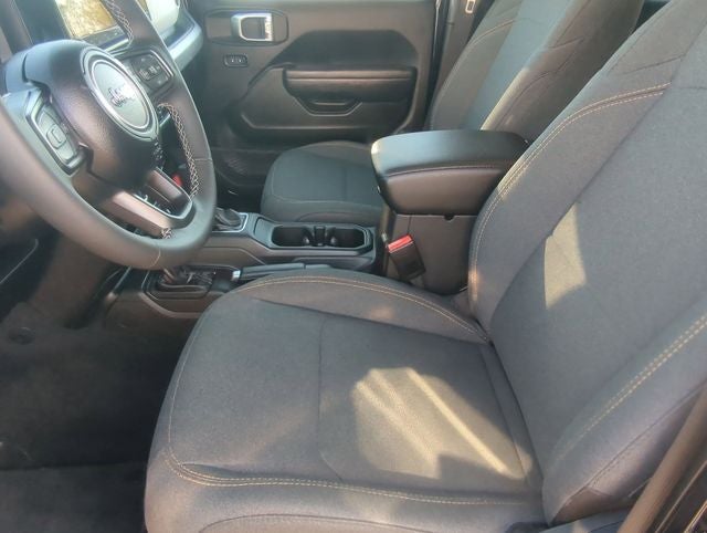 2025 Jeep Wrangler 4-Door Summit 4x4