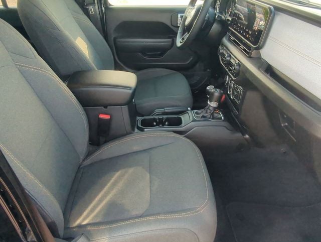 2025 Jeep Wrangler 4-Door Summit 4x4