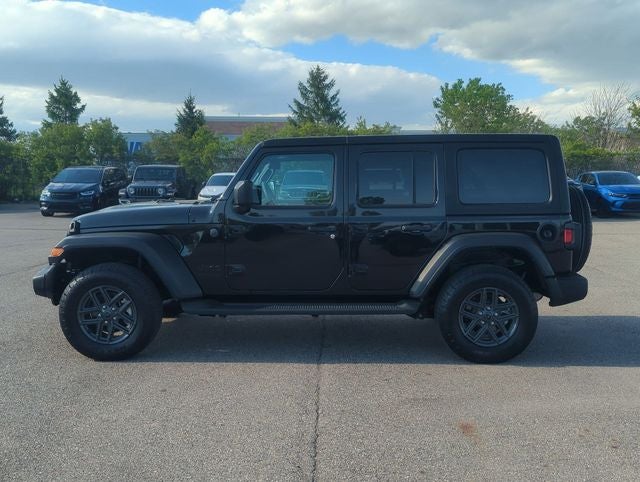 2025 Jeep Wrangler 4-Door Summit 4x4