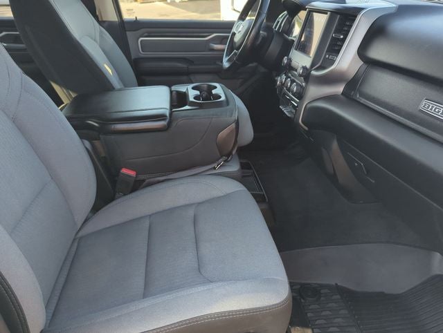 2020 RAM 1500 Big Horn Crew Cab 4x4 5'7' Box