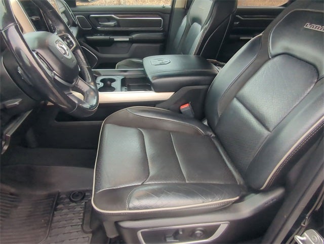 2019 RAM 1500 Laramie Crew Cab 4x4 5'7' Box