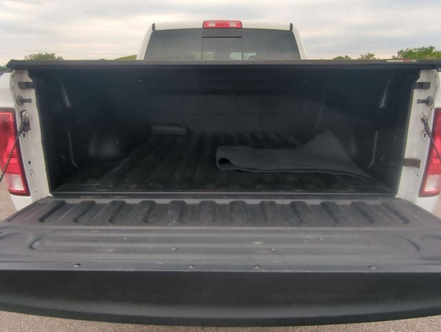 2017 RAM 1500 Big Horn Crew Cab 4x4 5'7' Box