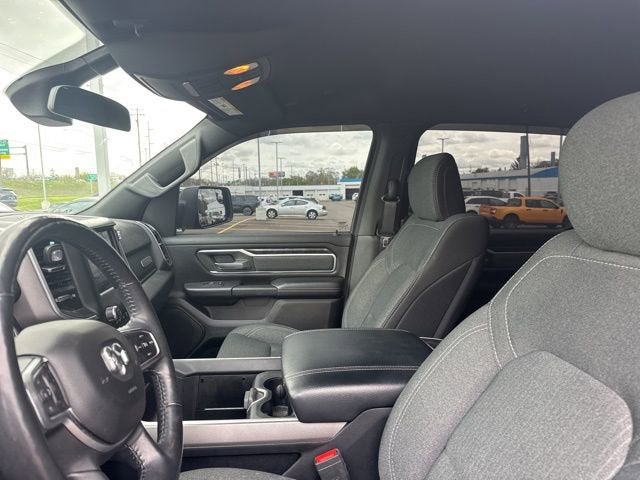 2020 RAM 1500 Big Horn Crew Cab 4x4 5'7" Box