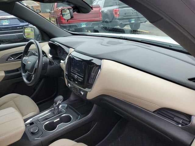 2022 Chevrolet Traverse LS