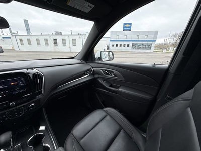2023 Chevrolet Traverse LT Leather