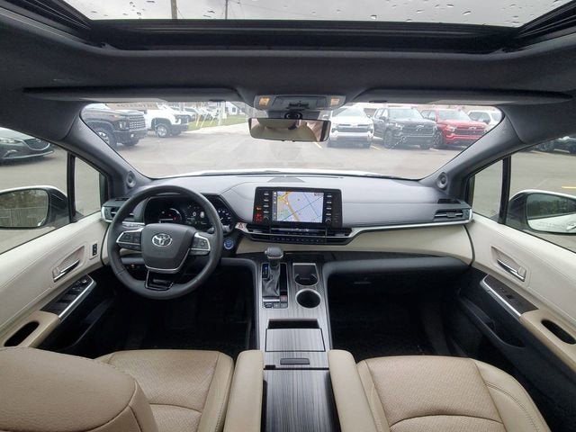 2021 Toyota Sienna XLE