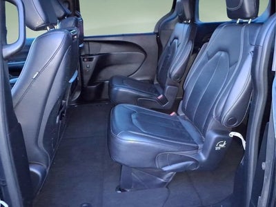 2022 Chrysler Pacifica Touring L AWD