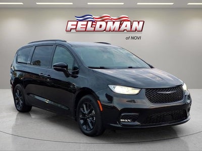 2022 Chrysler Pacifica Touring L AWD