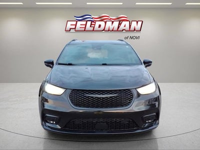 2022 Chrysler Pacifica Touring L AWD