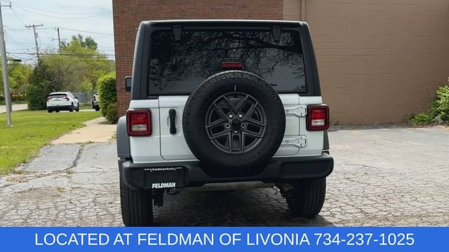 2025 Jeep Wrangler 4-Door Summit 4x4