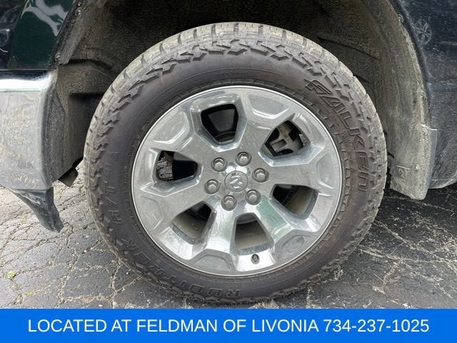 2022 RAM 1500 Big Horn Crew Cab 4x4 5'7" Box