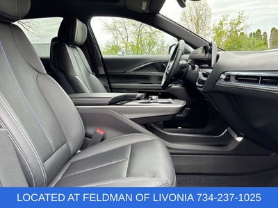 2024 Cadillac LYRIQ Luxury 1