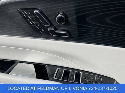 2024 Cadillac LYRIQ Luxury 1