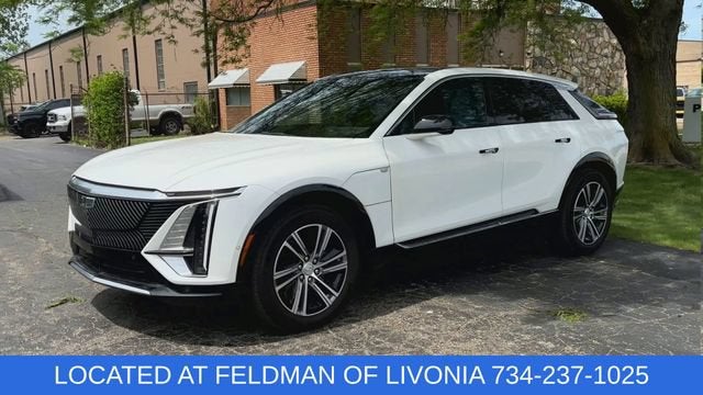 2024 Cadillac LYRIQ Luxury 2
