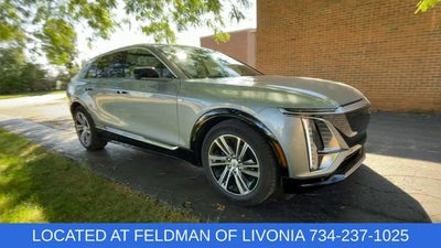 2024 Cadillac LYRIQ Luxury 2