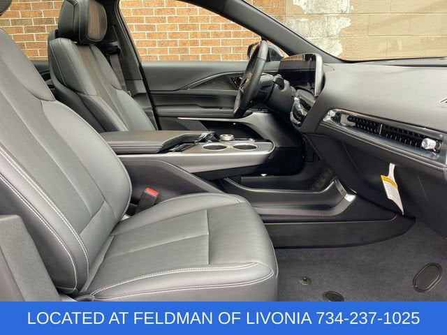 2024 Cadillac LYRIQ Sport 2