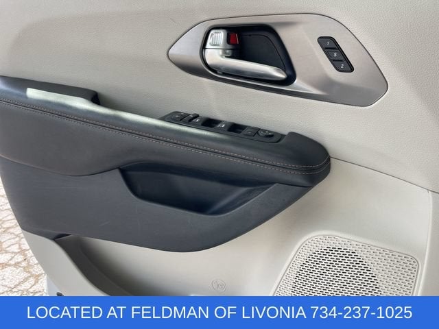 2020 Chrysler Pacifica Touring L Plus