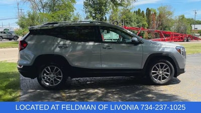 2023 GMC Terrain SLT