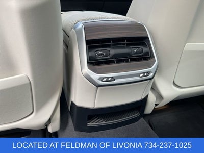 2024 BMW 740i xDrive