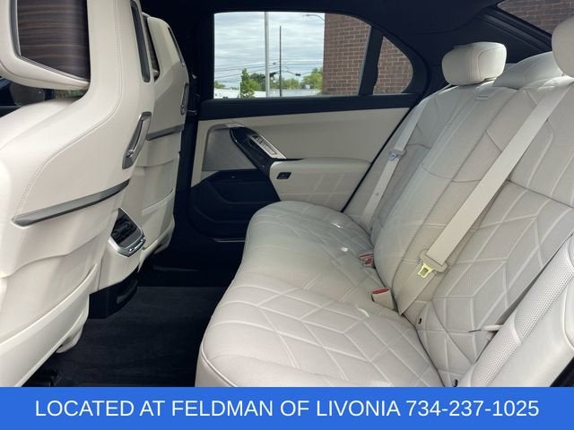 2024 BMW 740i xDrive