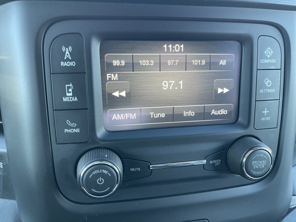 2021 RAM 1500 Big Horn Crew Cab 4x4 5'7" Box