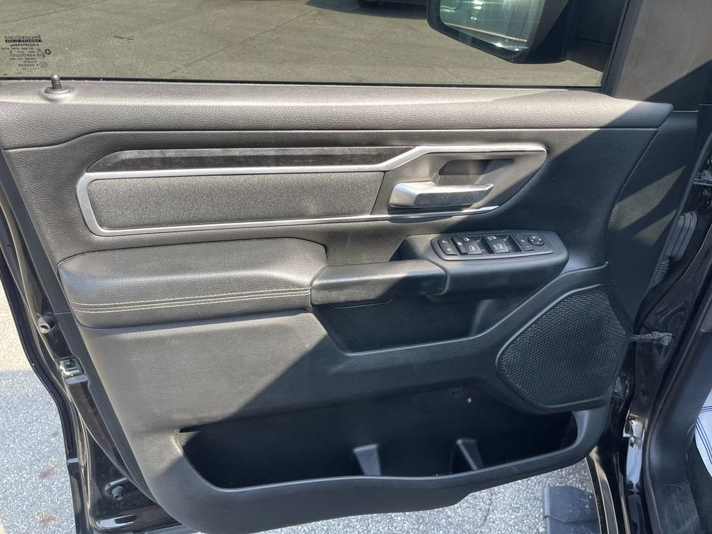 2020 RAM 1500 Big Horn Crew Cab 4x4 5'7" Box