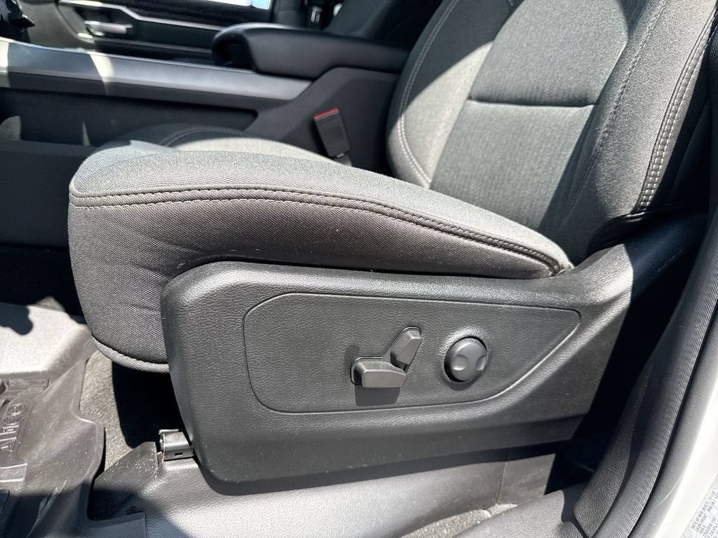 2023 RAM 1500 Big Horn Crew Cab 4x4 5'7" Box
