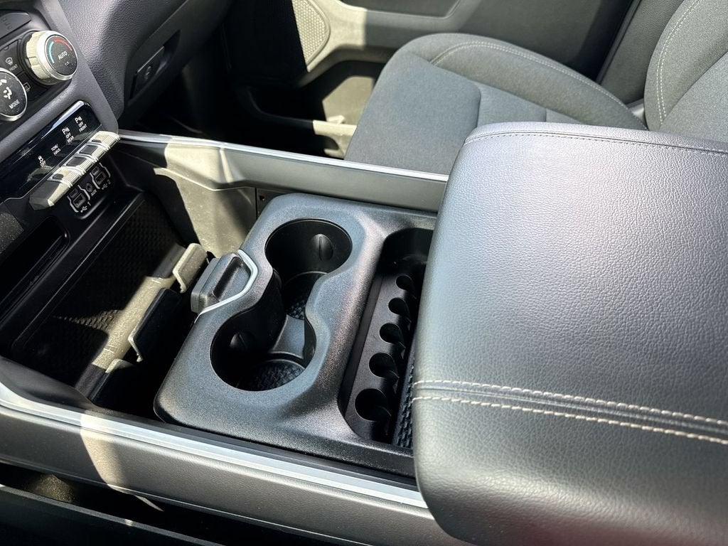 2023 RAM 1500 Big Horn Crew Cab 4x4 5'7" Box