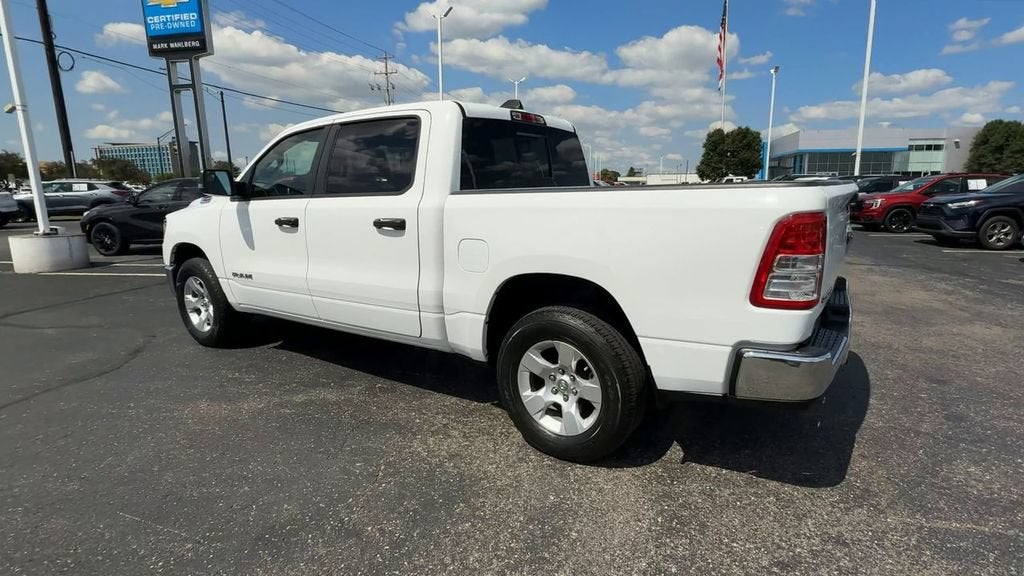 2023 RAM 1500 Big Horn Crew Cab 4x4 5'7" Box