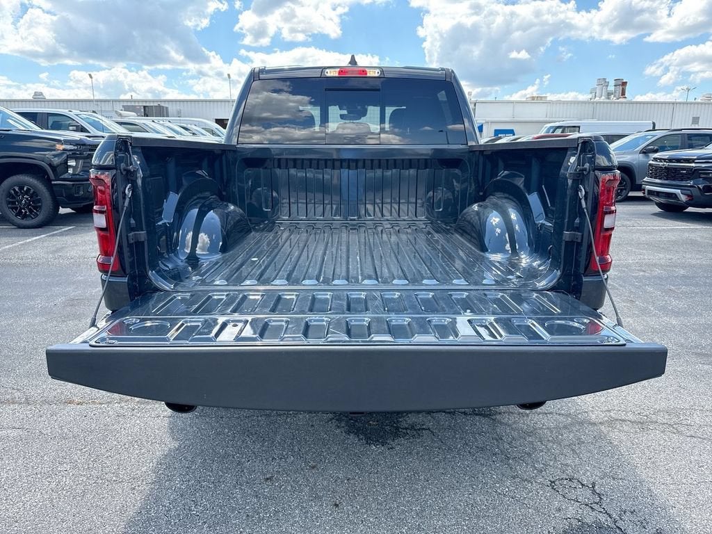 2025 RAM 1500 Big Horn Crew Cab 4x4 5'7" Box
