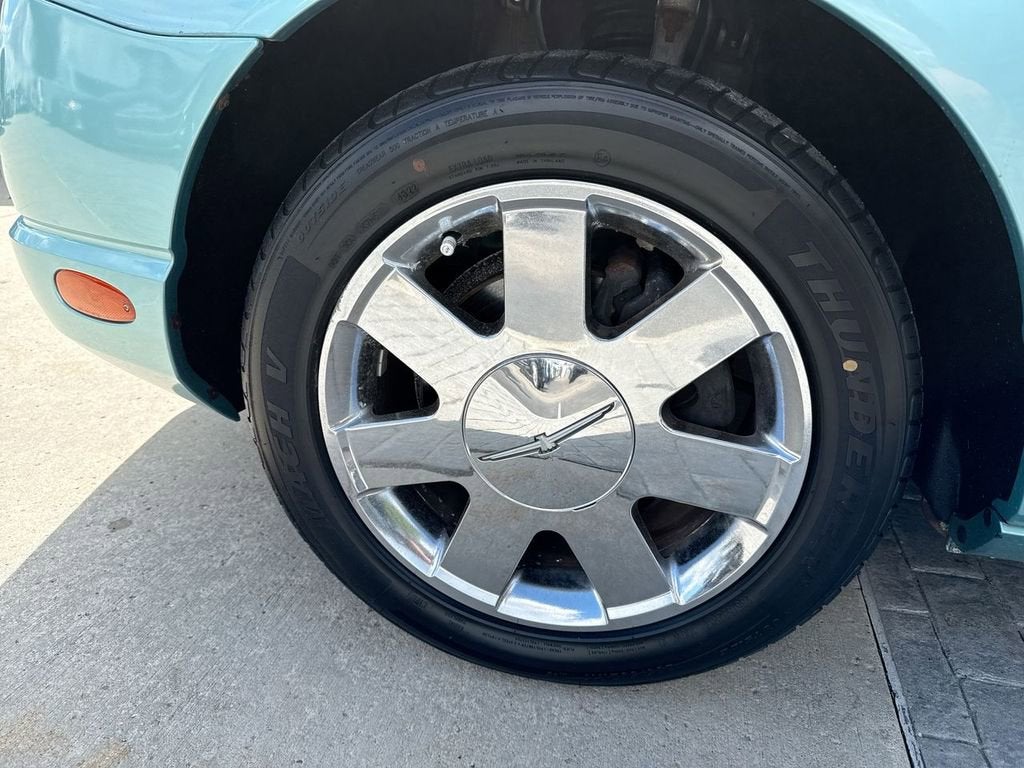 2002 Ford Thunderbird w/Hardtop Premium