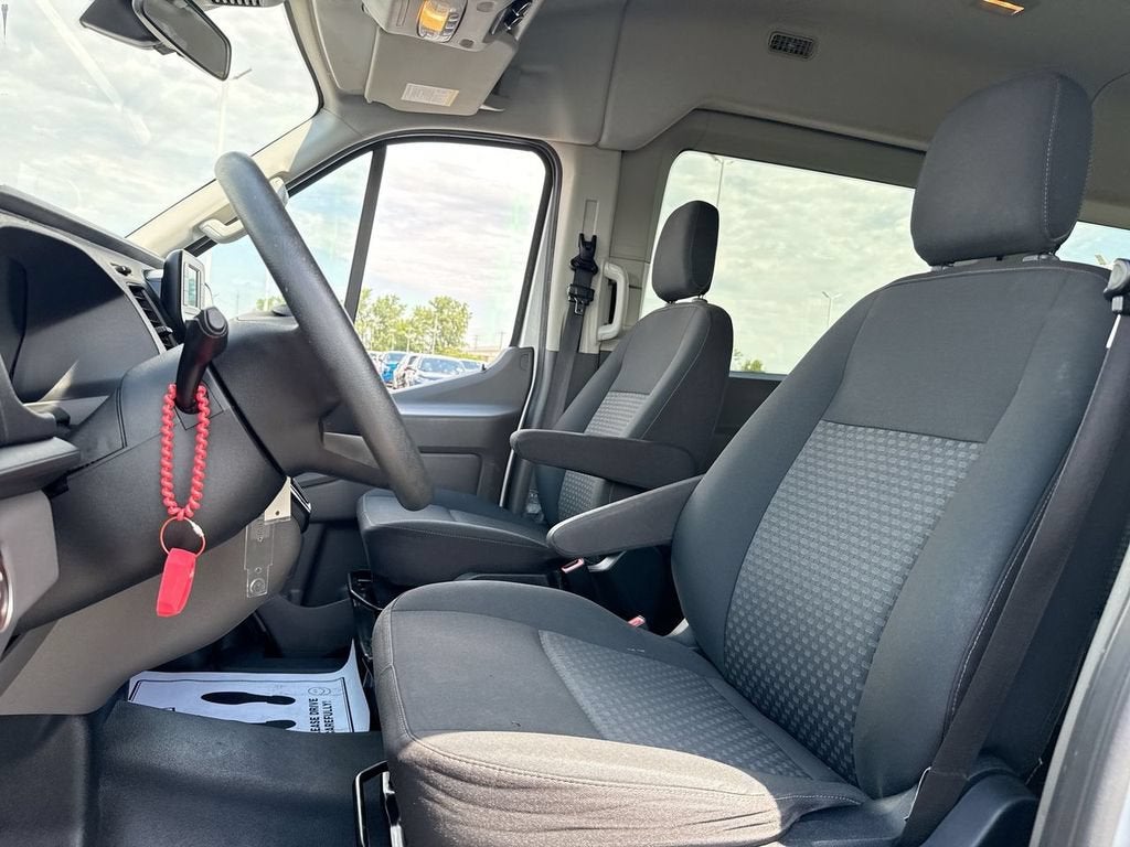 2020 Ford Transit Passenger Wagon XL