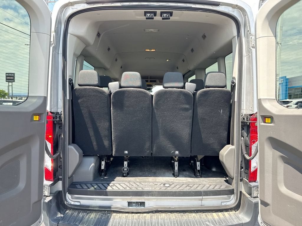 2020 Ford Transit Passenger Van XL - Photo 26
