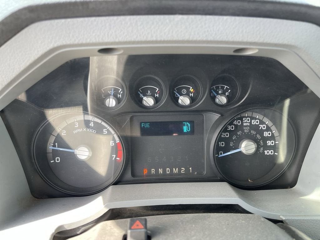 2013 Ford Super Duty F-350 DRW XL