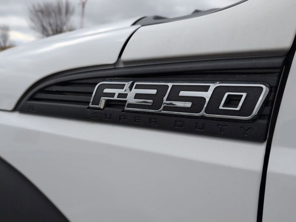 2013 Ford Super Duty F-350 DRW XL