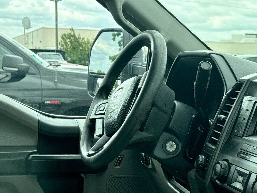 2022 Ford Super Duty F-250 SRW XL