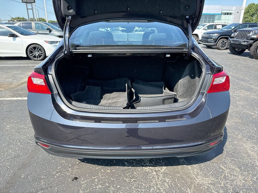 2023 Chevrolet Malibu LS