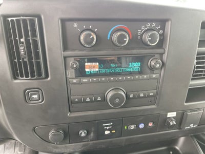 2025 Chevrolet Express Cutaway 3500 1WT