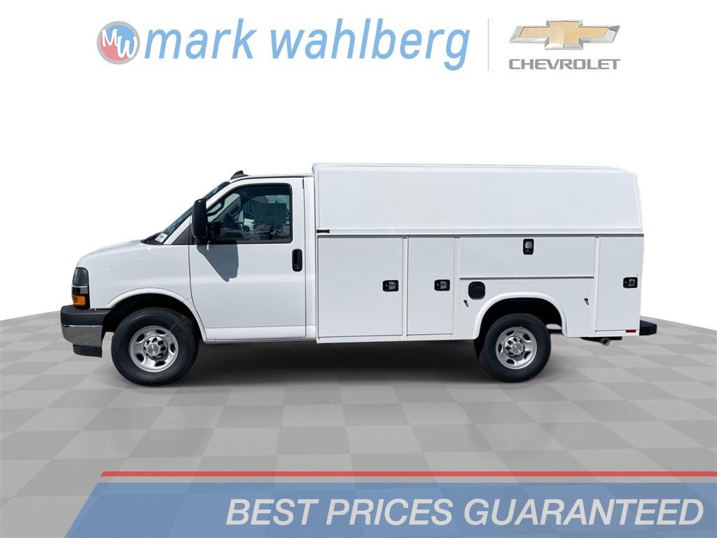 2025 Chevrolet Express Cutaway 3500 1WT