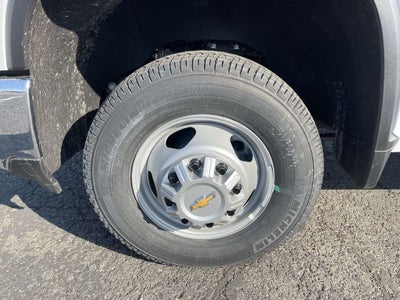 2025 Chevrolet Silverado 3500 HD Chassis Cab Work Truck