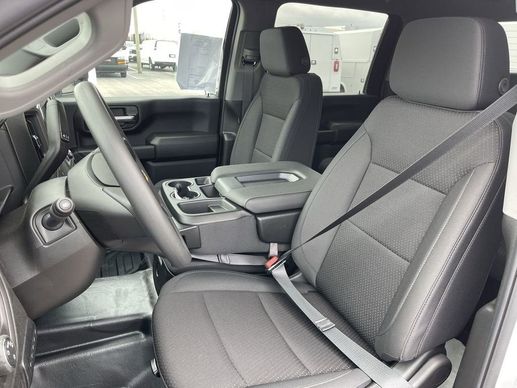 2025 Chevrolet Silverado 3500 HD Chassis Cab Work Truck