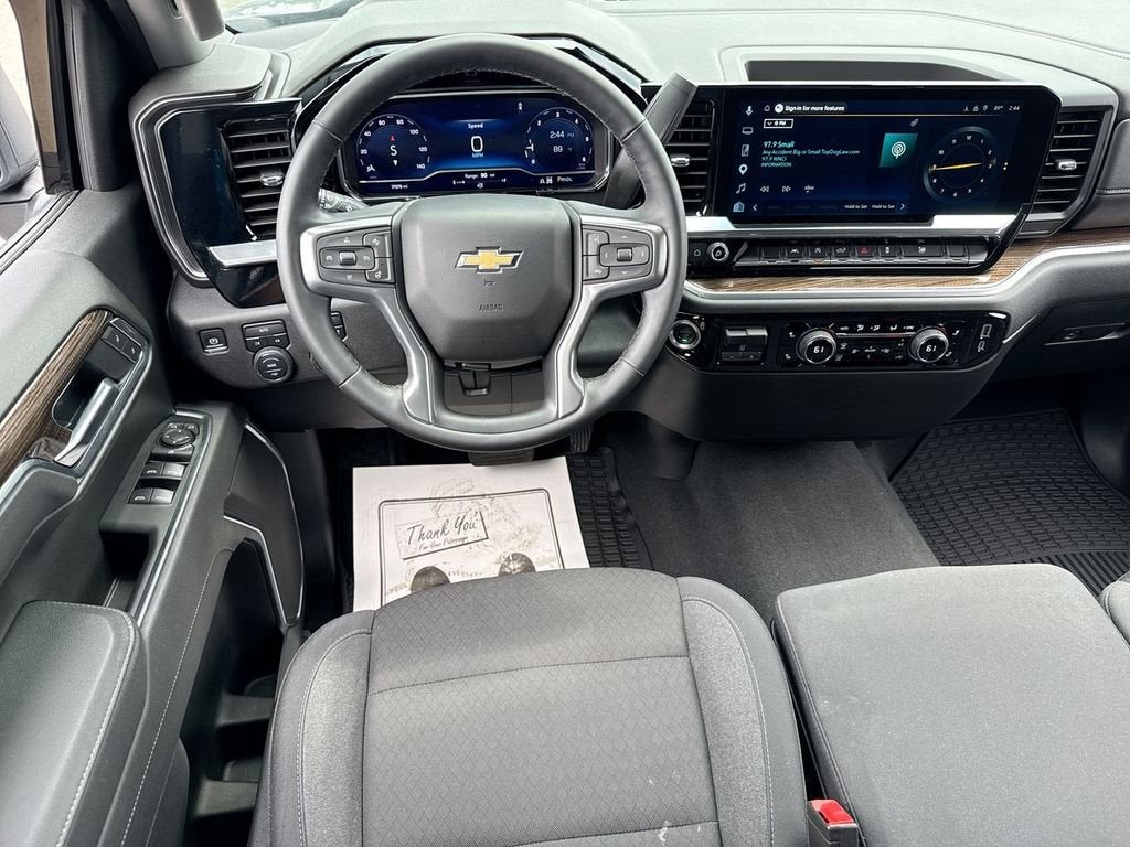2025 Chevrolet Silverado 1500 LT (2FL)