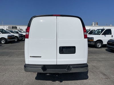 2025 Chevrolet Express Cargo WT