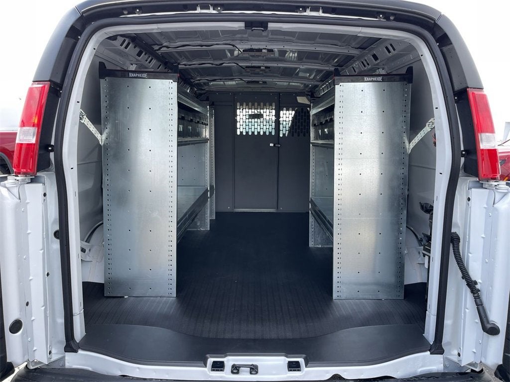 2025 Chevrolet Express Cargo 2500 WT