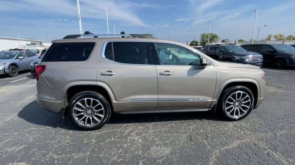 2022 GMC Acadia Denali