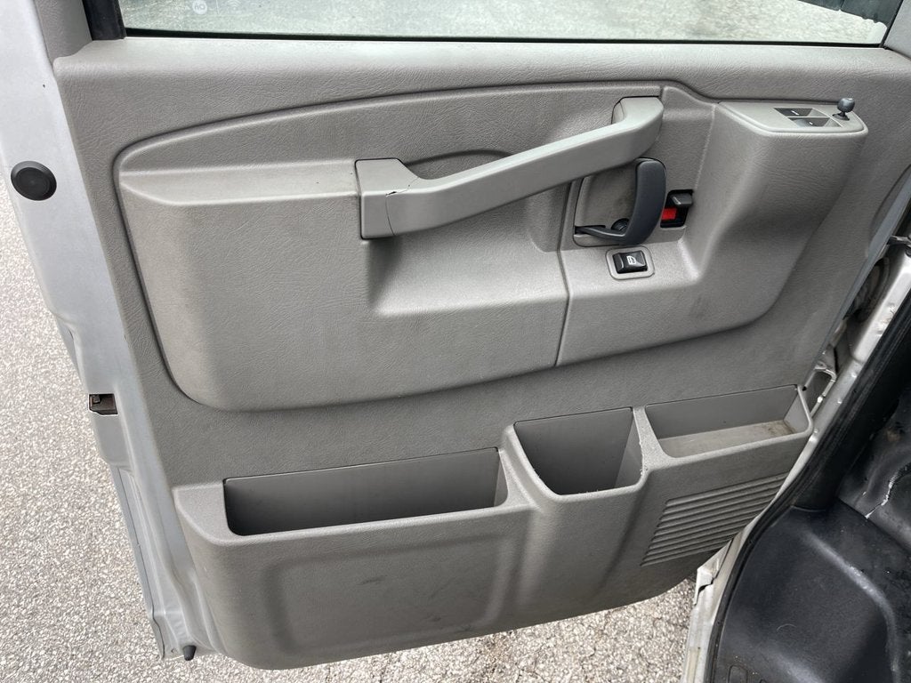 2016 GMC Savana Cargo 2500 Work Van