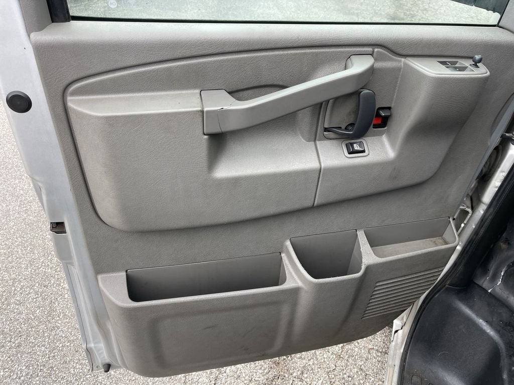 2016 GMC Savana Cargo 2500 Work Van