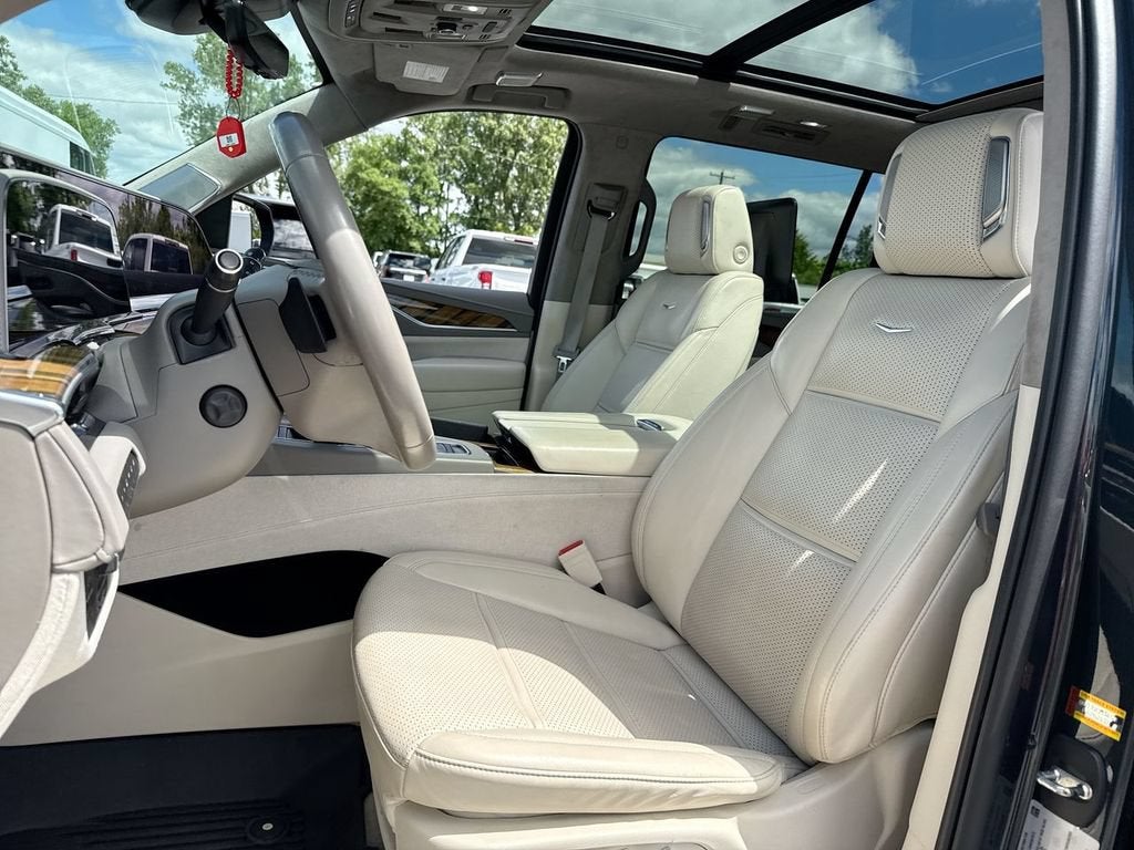 2022 Cadillac Escalade ESV Premium Luxury Platinum
